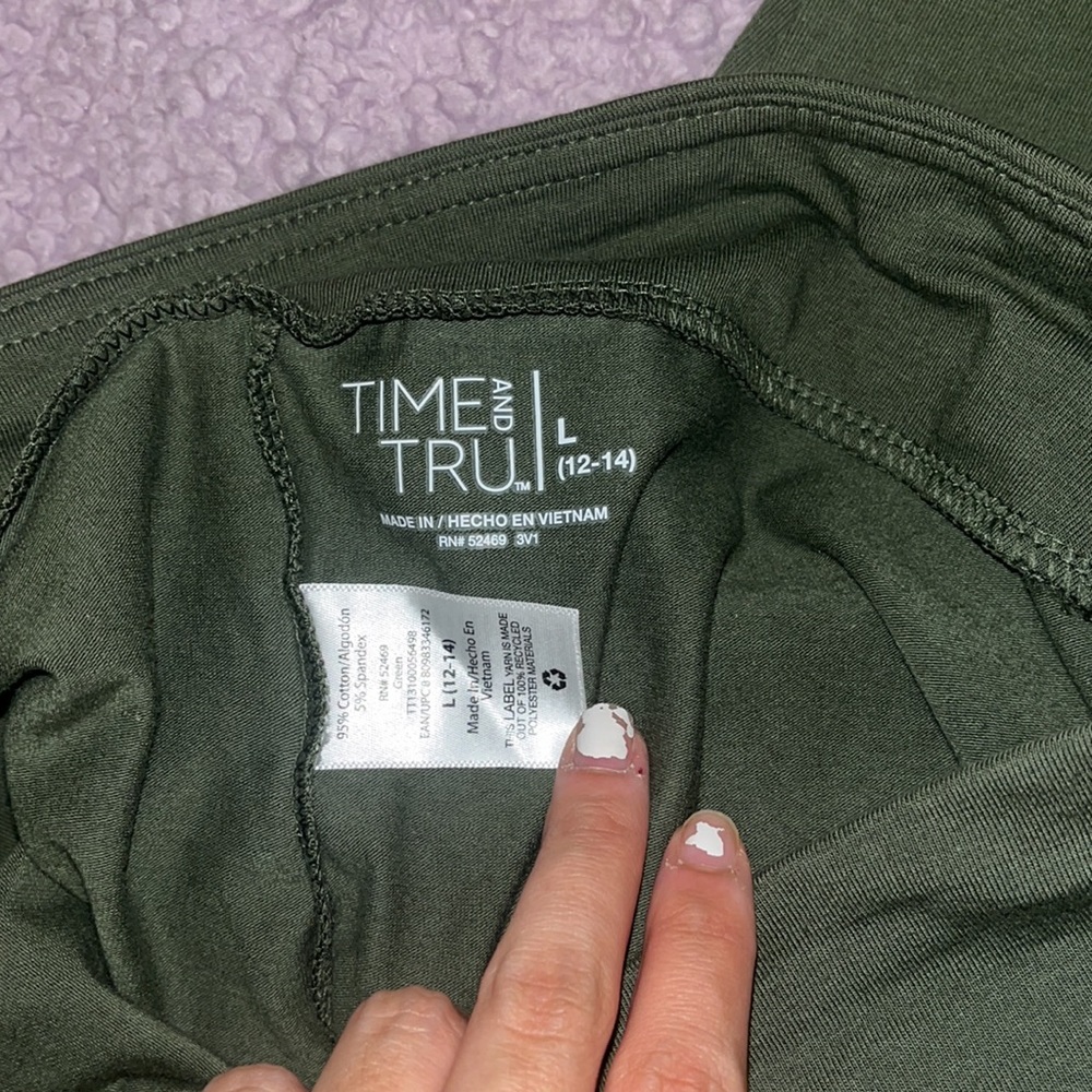 2 pair of leggings - Picture 4 of 5